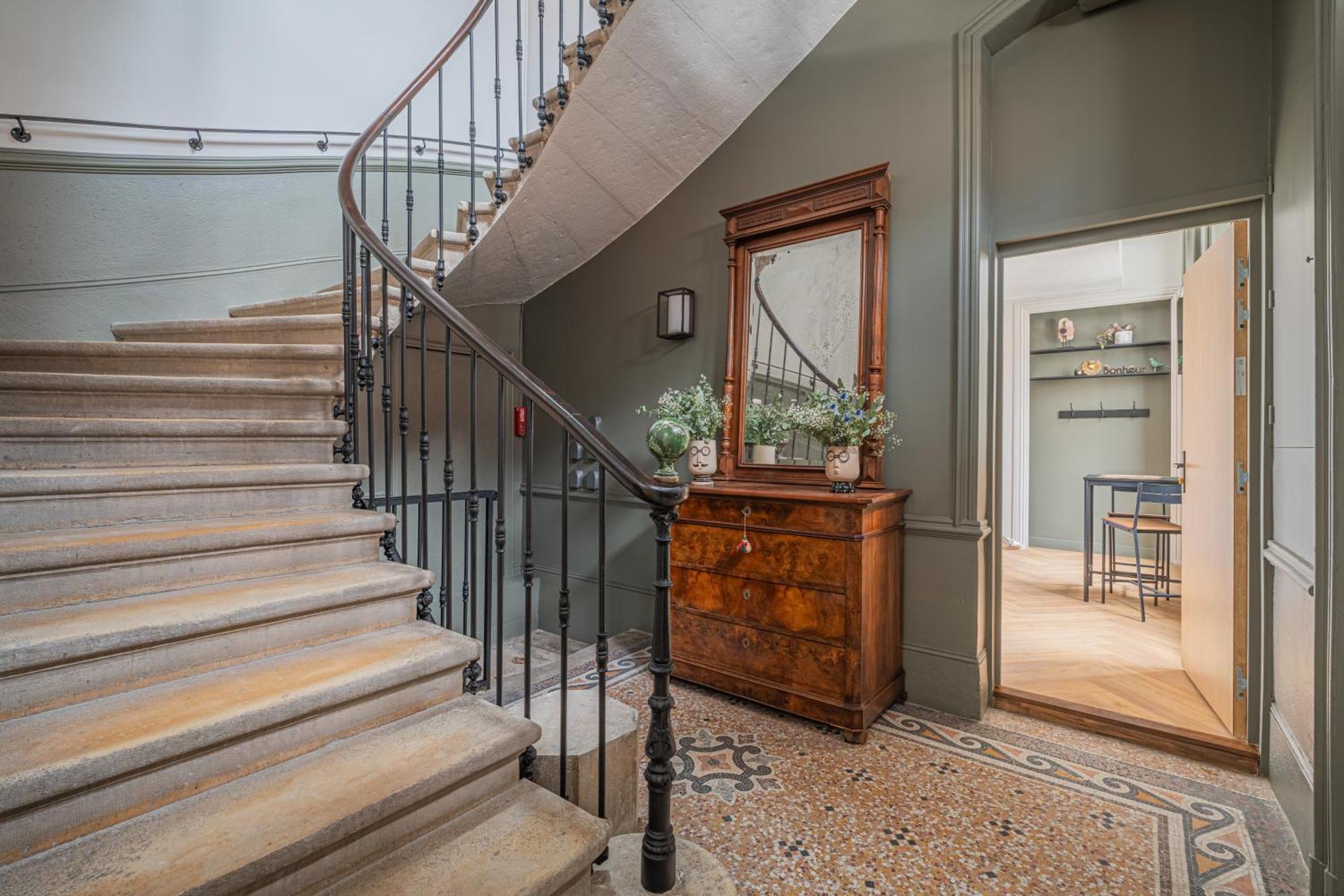 Le Felix Appart'Hotel Romans-sur-Isere Ngoại thất bức ảnh
